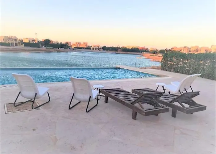 Villa, With Heated Pool And Lagoon